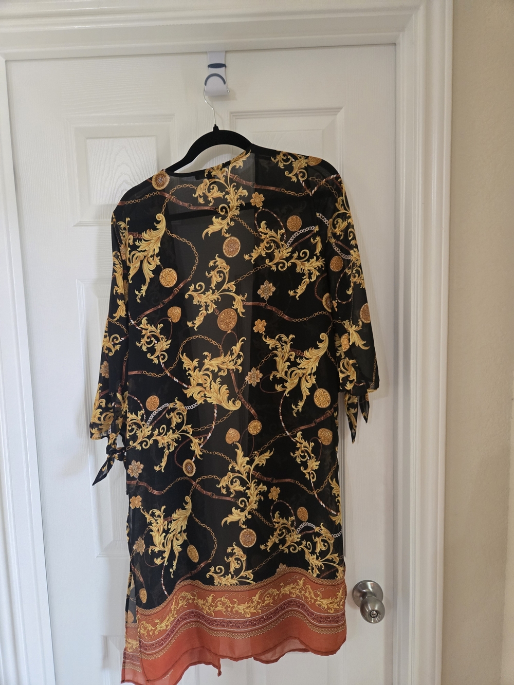 Black & Gold Baroque Print Kimono Blouse with Rust Border - Picture 6 of 7